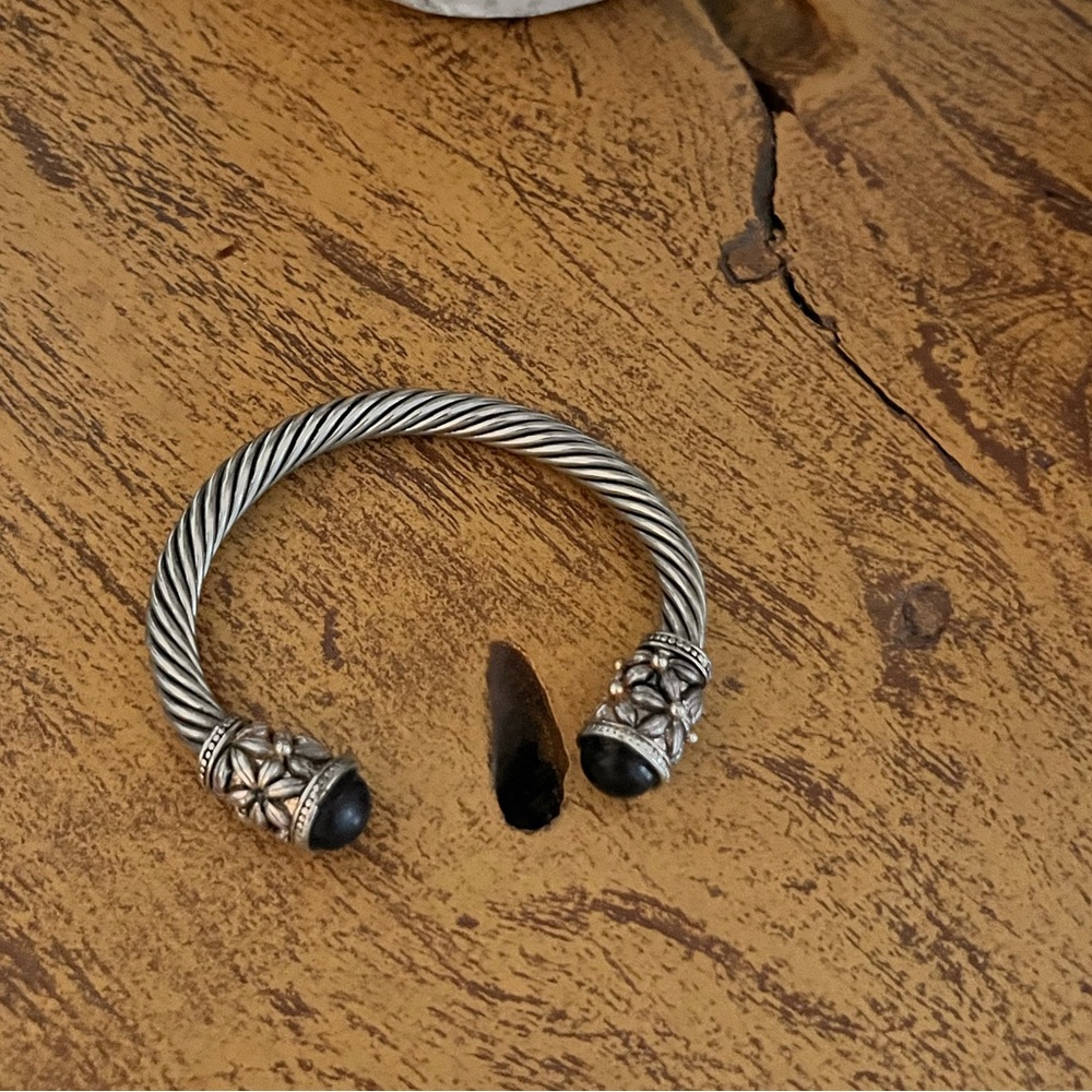 BEAUTIFUL BRACELET 🤍